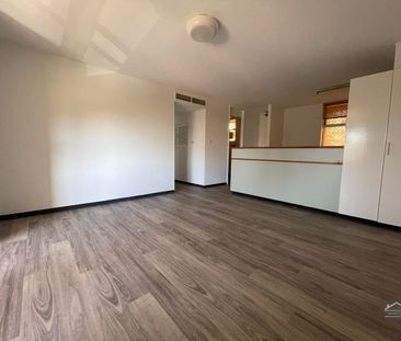 Low Maintenance Apartment Living - Photo 4