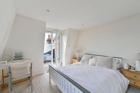 4 bedroom maisonette to rent - Photo 2