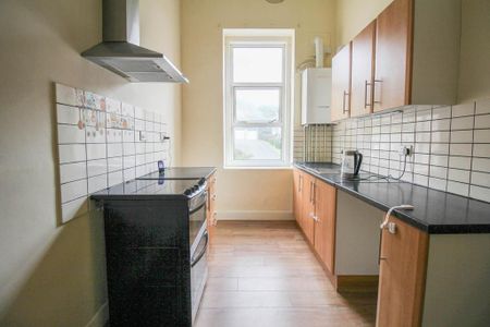 2 bedroom flat to rent - Photo 4