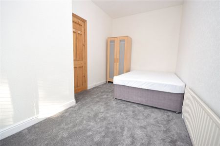 346, Low Lane, Horsforth, Leeds, West Yorkshire, LS18 4DD - Photo 5