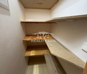Pronájem bytu 2+kk 57 m2 - Fotografie 3