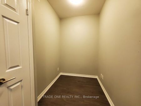 For Lease - 11611 Yonge Street Unit# 208, Richmond Hill, Ontario - Photo 4