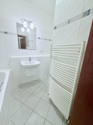 Pronájem bytu 2+kk 44 m² - Fotografie 4