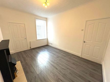 2 bed lower flat to rent in NE33 - Photo 5