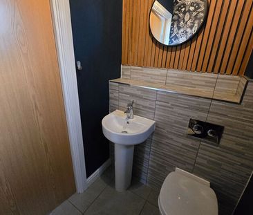 14 Howgate Drive, Eastfield, Scarborough - Photo 5