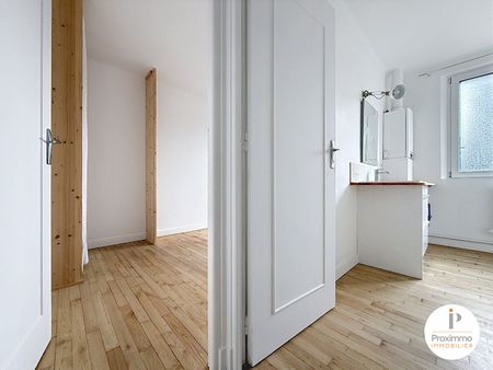 Location Maison 4 pièces 82m² - Photo 4