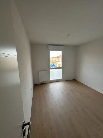 33320 LE TAILLAN-MEDOC - APPARTEMENT NEUF 3 PIECES AVEC BALCON ET 2 PLACES DE PARKING - Photo 4
