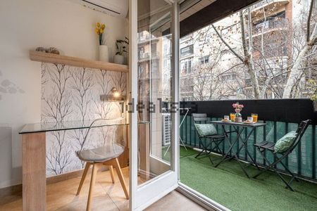 Alquiler de casa o chalet independiente en Calle d'Aragó - Photo 3