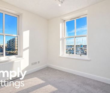 2 Bed property for rent - Photo 2