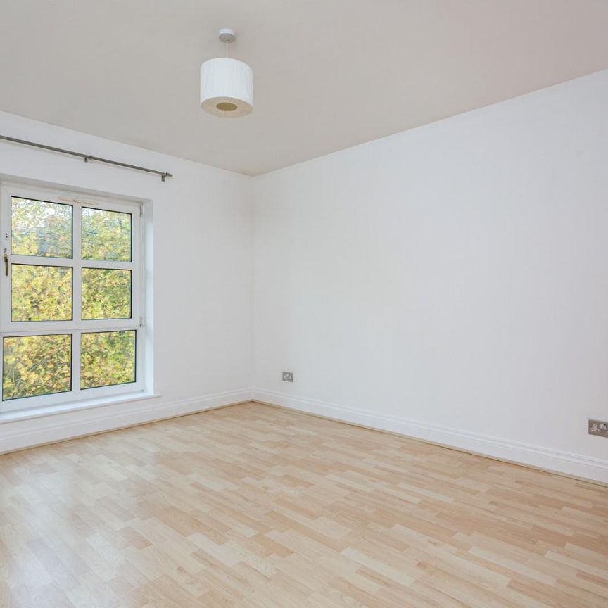 St Gregorys Mews Tanner Row York YO1 - Photo 1