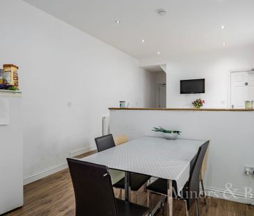 5 bedroom semi-detached house to rent - Photo 2