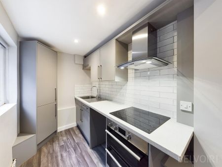 2 bedroom semi-detached house to rent - Photo 5