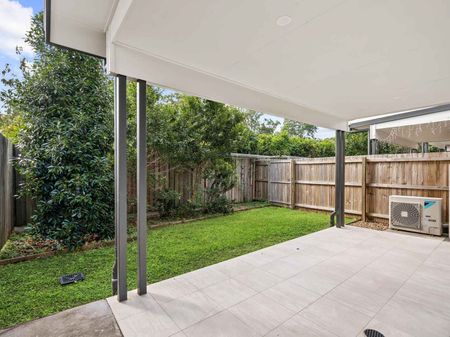 Modern Townhouse on Parkland Edge - Photo 4