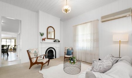 CHARMING QUEENSLANDER IN THE HEART OF NEW FARM - Photo 4