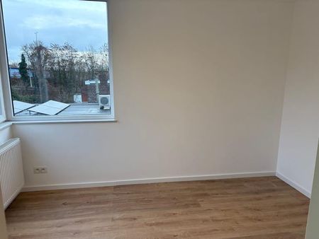 Appartement te huur - Foto 3