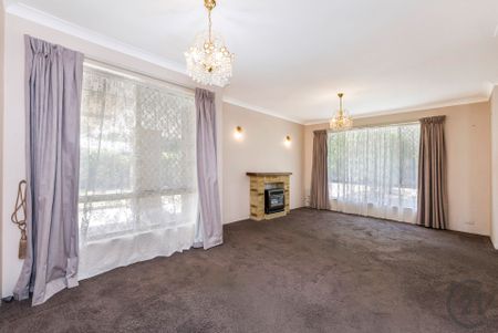 Family Home with Room for Boat or Caravan - Photo 2