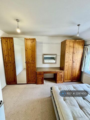 2 bedroom maisonette to rent - Photo 5