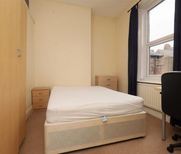 1 bedroom Student Terraced House to rent in Larkspur Terrace, Jesmo... - Photo 3