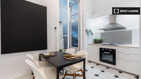 barcelona, Catalonia 08003 - Photo 3