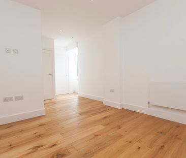 1 Bed Flat, Green Dragon House, CR0 - Photo 5