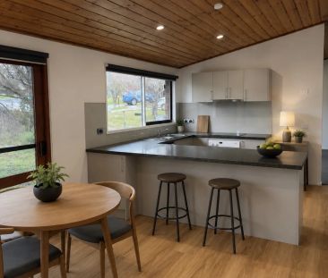 12 Verna Close, Armidale NSW 2350 - Photo 1