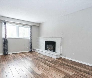 For Lease - 323 Centre Street, Shelburne, Ontario - Photo 2