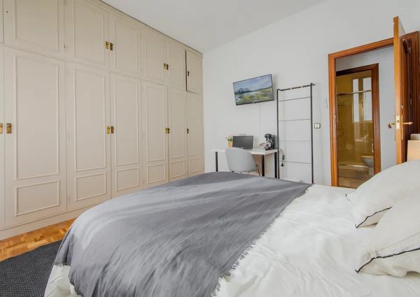 Calle de Granada, Madrid, Community of Madrid 28007