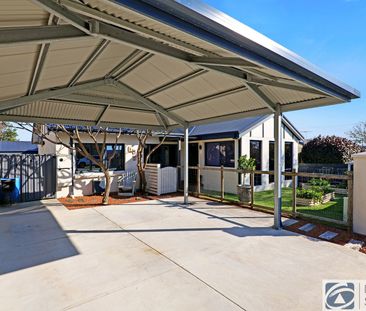 Incredible family home in sought after South Scarborough pocket - Photo 3