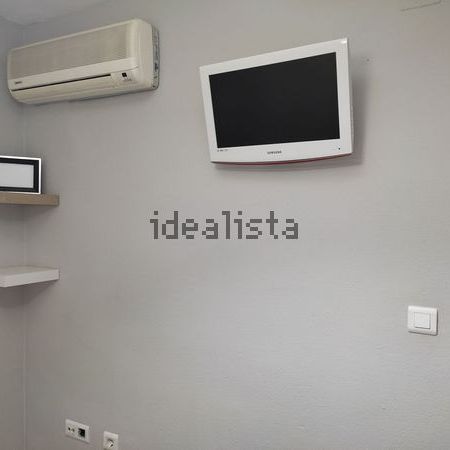 Alquiler de piso en Victoria Eugenia - Photo 2