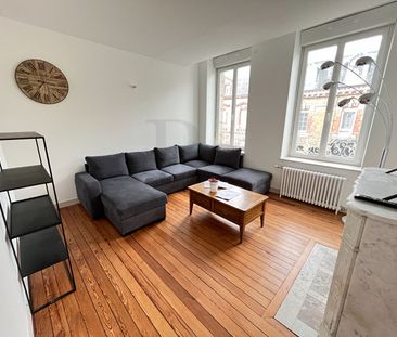 Location Maison 7 pièces 213m² - Photo 1