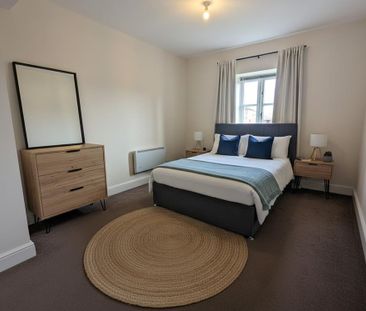 2 bedroom flat to rent - Photo 2