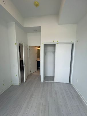 For Lease - 395 Dundas Street Unit# 203, Oakville, Ontario - Photo 1