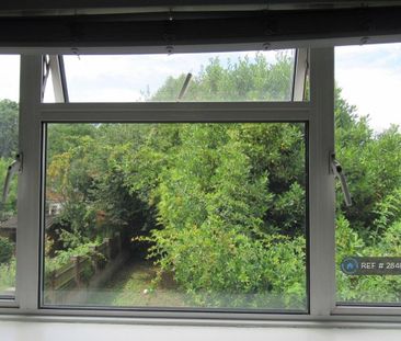 1 bedroom in a house share to rent - Photo 6