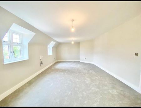 4 Bed Flat, Booth Street, M2 - Photo 2