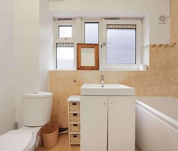 Rosebank Gardens, Bow, E3 - Photo 4