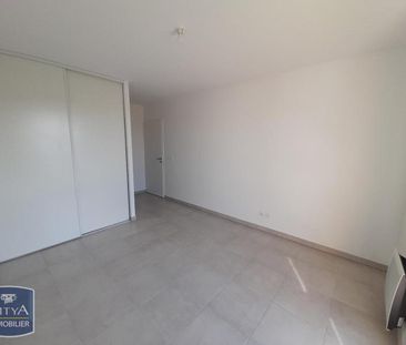 Location Appartement 4 pièces 89m² LUYNES 80ème - Photo 5