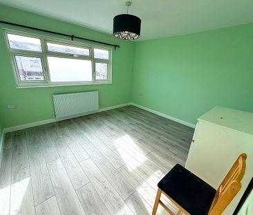 4 bedroom ground floor maisonette to rent - Photo 5