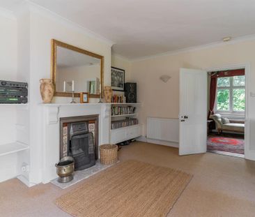 4 bedroom detached house to rent - Photo 2