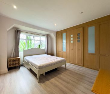 4 bedroom semi-detached house to rent - Photo 1