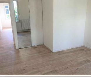 Appartement 3 pièces 63m2 MARSEILLE 4EME 821 euros - Photo 1