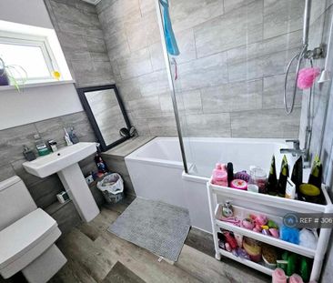 3 bedroom terraced house to rent - Photo 6