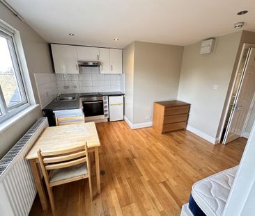 Studio to rent - Photo 4