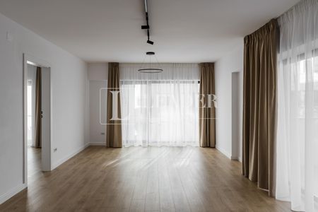 Elegant 9Room Residence in a Newly Built Premium Building - Photo 2