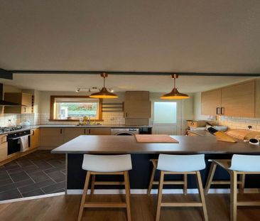 2 bedroom semi-detached villa to rent - Photo 6