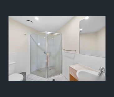 E1/9 Sylvan Road, Toowong, Qld 4066 - Photo 2