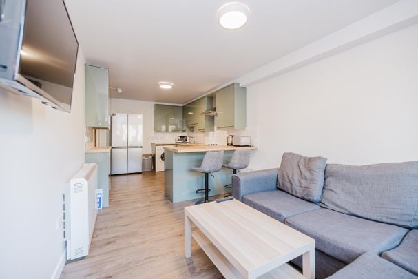 1425L West Bryson Road, Edinburgh, EH11 1EH - Photo 1