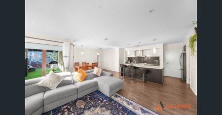 Spacious 4-Bedroom Family Home in Wollert - Photo 2