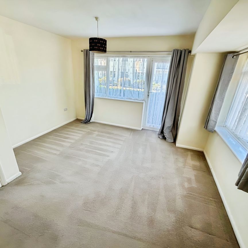 2 bedroom apartment to rent Eastbourne Road, Eastbourne, BN20 - Photo 1