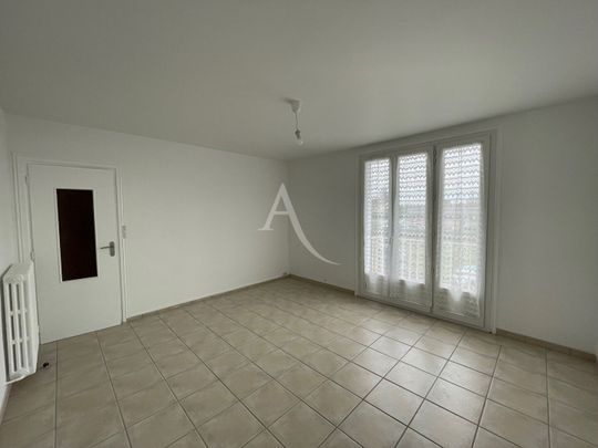 Location Appartement 3 pièces 58m² FONTENAY LE COMTE 85200 - Photo 1
