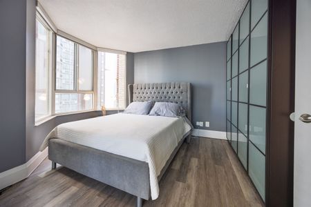 For Lease - 55 Centre Avenue Unit# 1807, Toronto, Ontario - Photo 5